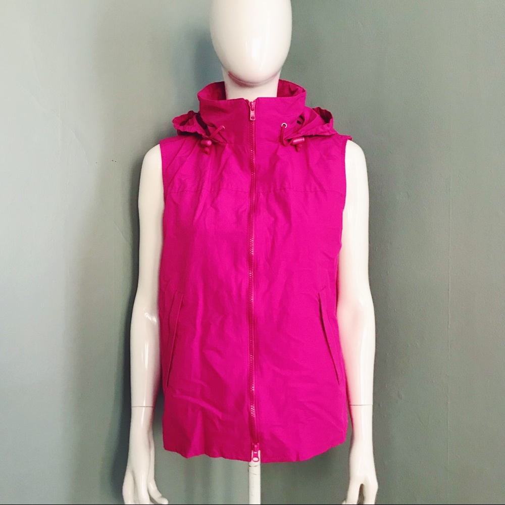 Jones New York Sport Windbreaker Vest in Fuchsia | Size S